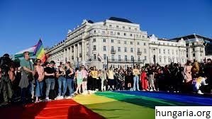 Hungaria Melarang Semua Informasi LGBTQ di Dekolah, Buku anak-anak dan TV